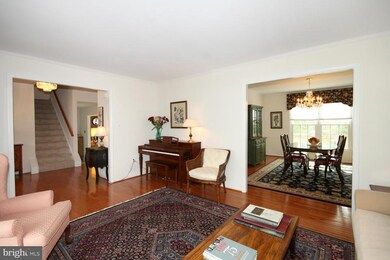 7196 Duck Ct, Springfield, VA 22152 - photo 5