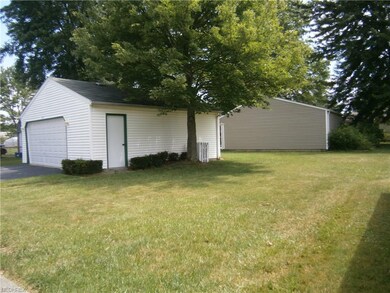 Nice sized back yard.