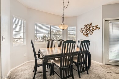 Dining Area: The perfect blend of style and functi