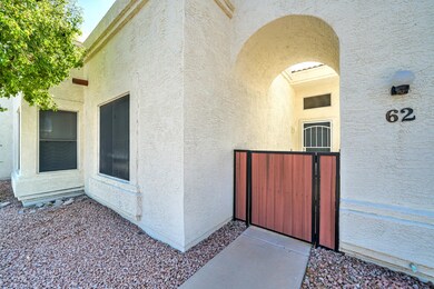 2100 W Lemon Tree Place unit 62, Chandler, AZ 85224 - photo 3