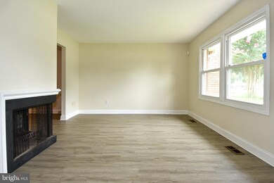 15406 Annapolis Rd, Bowie, MD 20715 - photo 7