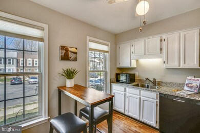 8571 Chester Grove Ct, Springfield, VA 22153 - photo 4