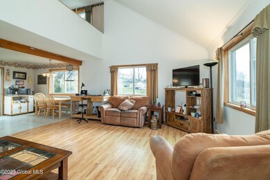 7-web-or-mls-204MarkleyRd-7