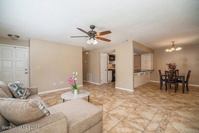 06_2418Delysst_3001_FamilyRoom_FlexMLS80