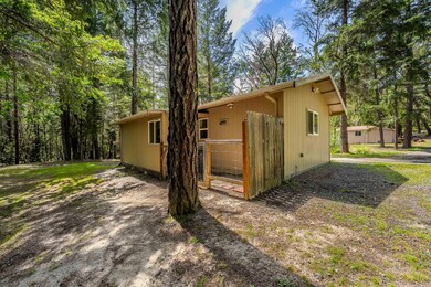 855 Cienaga Ln, Grants Pass, OR 97526 - photo 4