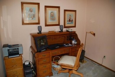 5568 Naiche Rd, Columbus, OH 43213 - photo 3