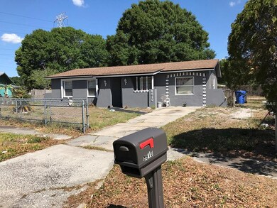 8510 Blue Ridge Dr, Tampa, FL 33619 - photo 4