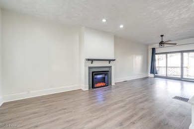 230 W 39th St, Lorain, OH 44052 - photo 6