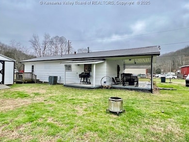 39 Savannah Ln, Elkview, WV 25071 - photo 4
