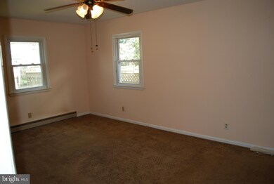 1206 Marshall Ave, Colonial Beach, VA 22443 - photo 7