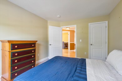 15 Johnston Cir, Litchfield, NH 03052 - photo 7