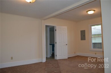 615 Charlotte Ave, Statesville, NC 28677 - photo 7