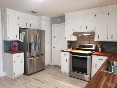 2466 Pine Forest Dr, Pensacola, FL 32526 - photo 7