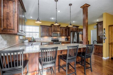 315 SW Albatross Ct, Lees Summit, MO 64082 - photo 6