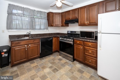 413 Norfolk Rd, Flourtown, PA 19031 - photo 5