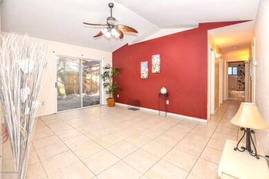 Foyer/Living room
