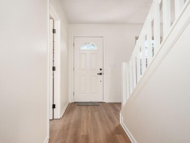 2999 Hinsel Dr, Columbus, OH 43232 - photo 5