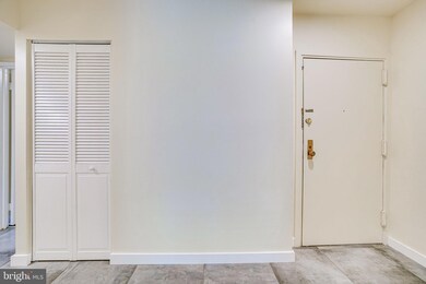 3105 Buccaneer Ct unit 102, Fairfax, VA 22031 - photo 5