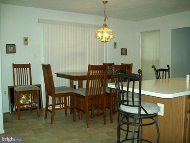 2317 S Hampton Dr, Bryans Road, MD 20616 - photo 6