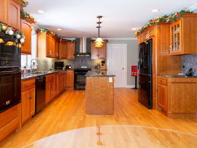 26 Playhouse Cir, Hampton, NH 03842 - photo 6