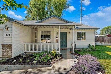 836 S Chestnut St, Nampa, ID 83686 - photo 3