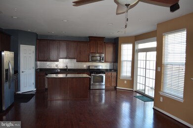 22912 Snow Leopard Dr, California, MD 20619 - photo 5