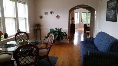 6137 N Mozart St, Chicago, IL 60659 - photo 5