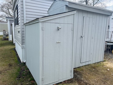 711 Forest Park Mobile Homes Ave, Middletown, RI 02842 - photo 6