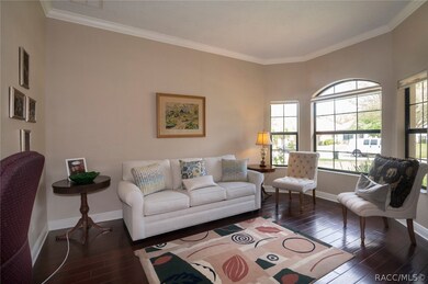 A spacious room with a variety of uses - whatever