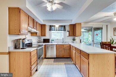 2182 Jennings St, Woodbridge, VA 22191 - photo 5