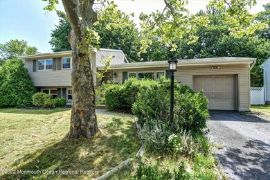 6 Amherst Ln, Hazlet, NJ 07730 - photo 4