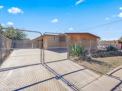 2001 S 3rd Ave, Tucson, AZ 85713 - photo 3