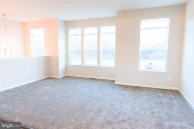 20218 Capital Ln, Hagerstown, MD 21742 - photo 7