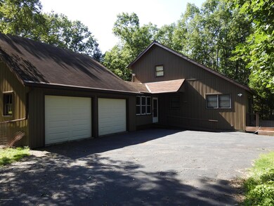 96 Pinoak Dr, Jim Thorpe, PA 18229 - photo 2