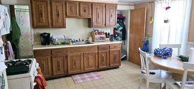 103-105 Pine St, Waltham, MA 02453 - photo 6