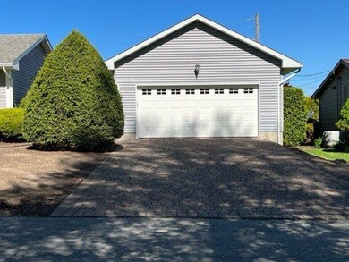 520 Charles St, Slatington, PA 18080 - photo 4