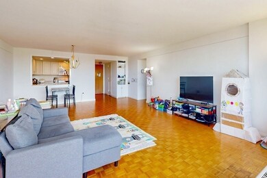 45 Longwood Ave unit 812, Brookline, MA 02446 - photo 4