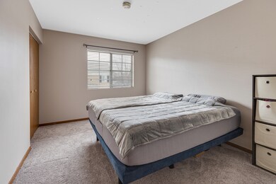 450 Village Creek Dr unit A, Lake In the Hills, IL 60156 - photo 6