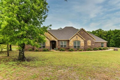 133 Mike Thornton Ct, Weatherford, TX 76088 - photo 2