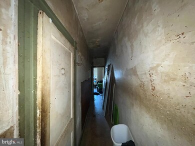 408 Whitridge Ave, Baltimore, MD 21218 - photo 6