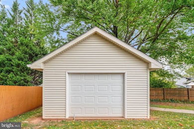 8945 Sweetbriar St, Manassas, VA 20110 - photo 5