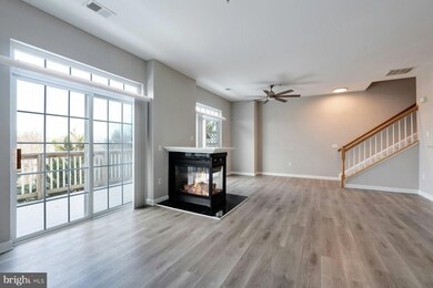 1838 Cedar Cove Way unit 201, Woodbridge, VA 22191 - photo 6