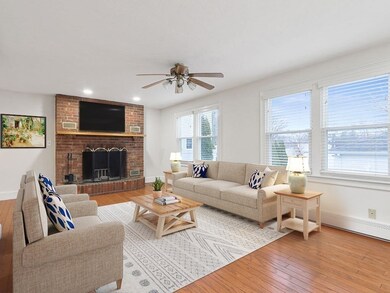 62-64 Rowe St unit A, Auburndale, MA 02466 - photo 2