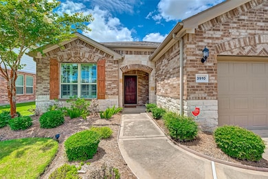 3910 Outback Dr, Richmond, TX 77469 - photo 2