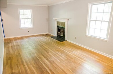 Bright familyroom