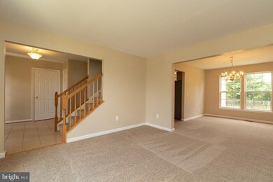 10959 Southcoate Village Dr, Bealeton, VA 22712 - photo 4