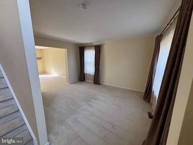 634 Nicole Dr, Southampton, PA 18966 - photo 4