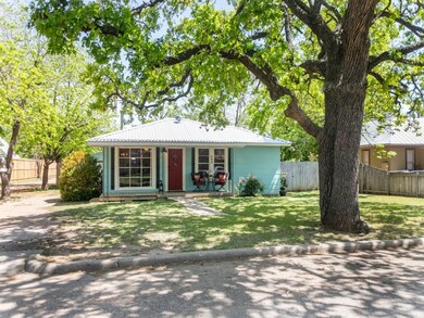 603 Sunset St, Fredericksburg, TX 78624 - photo 2