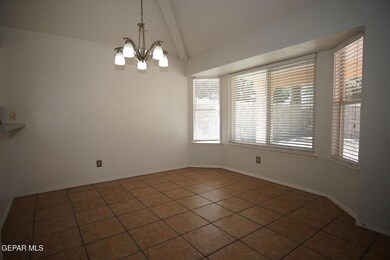 14006 Glenosa Dr, Horizon City, TX 79928 - photo 4