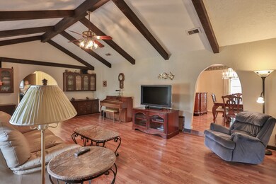 600 Briarwilde Ct, Alvin, TX 77511 - photo 6